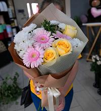Букет цветов из:  Герберы, Розы и Хризантемы в Прогрессе Ставропольского края