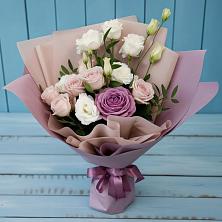 Букет цветов из:  Розы и Лизиантусы в Прогрессе Ставропольского края