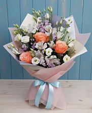 Букет цветов из:  Лизиантусы, Розы, Альстромерии и Гипсофила в Прогрессе Ставропольского края