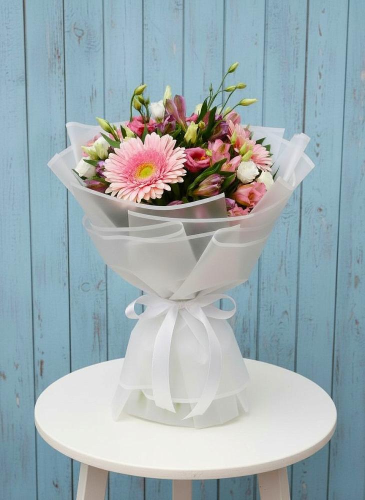 Букет цветов из: Герберы, Альстромерии и Лизиантусы в Прогрессе Ставропольского края