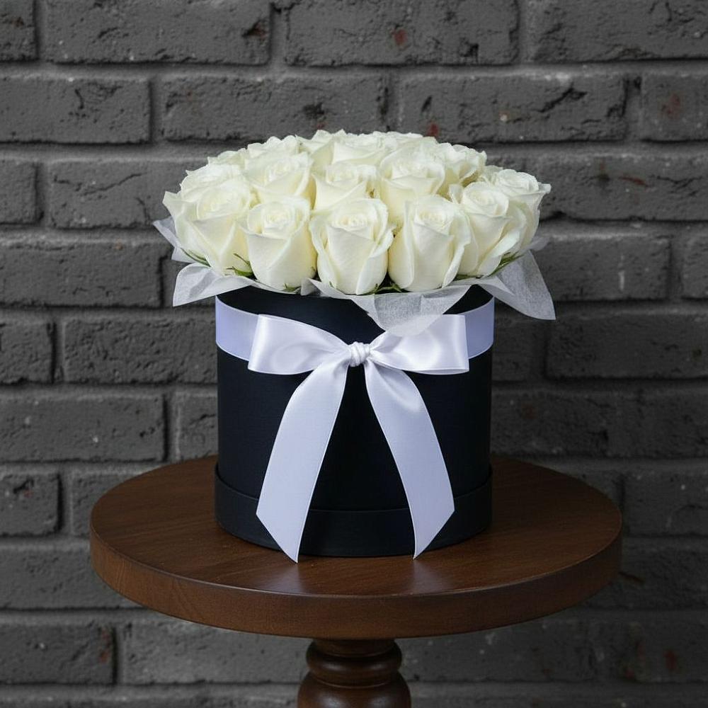 Цветочная композиция из Розы в шляпной коробке в Прогрессе Ставропольского края