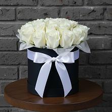 Цветочная композиция из Розы в шляпной коробке в Прогрессе Ставропольского края